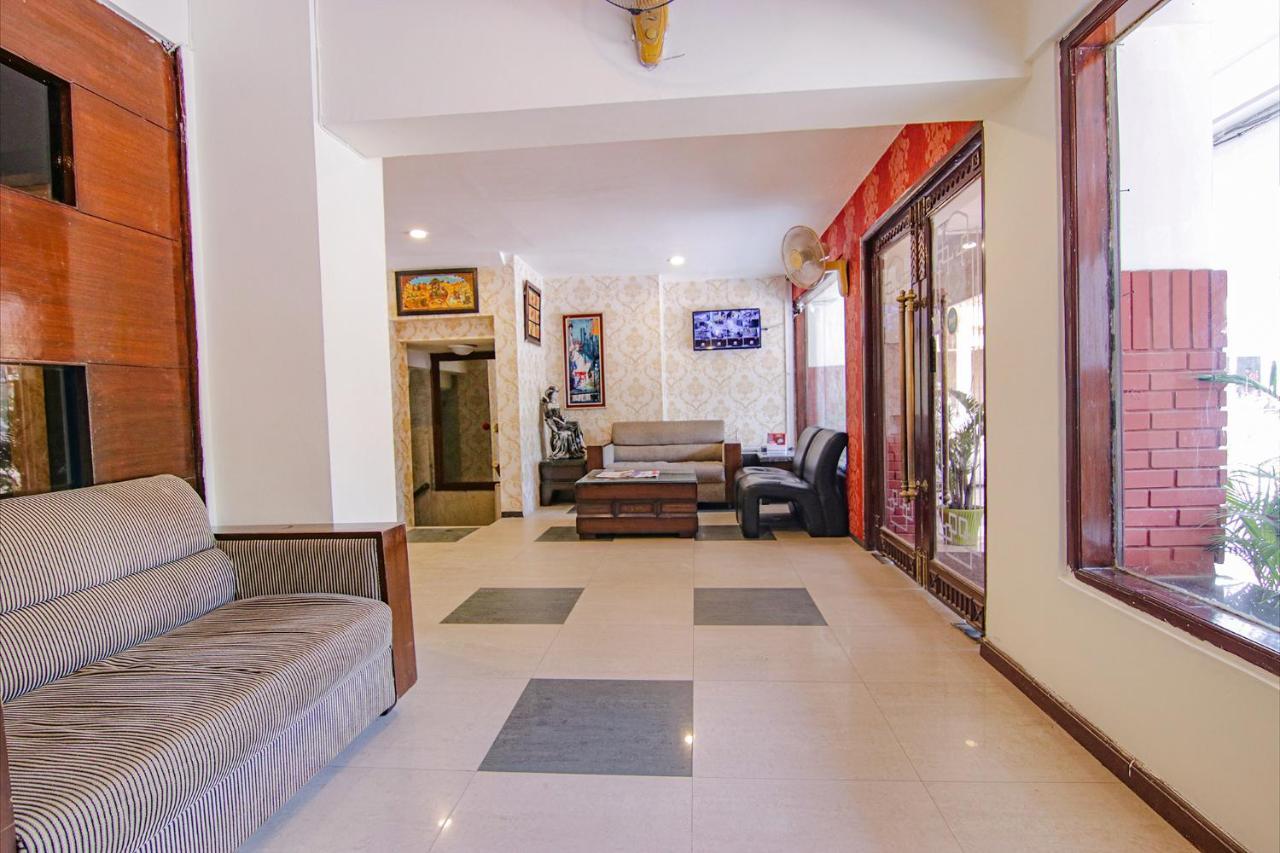 Fabhotel Town Pride Hotel